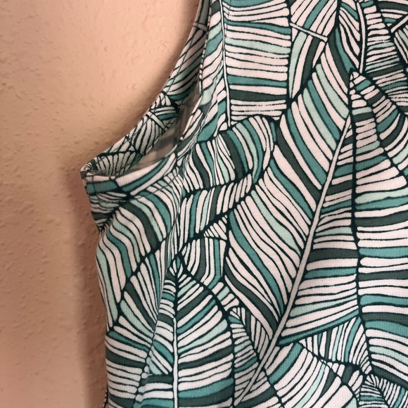 Title Nine :: Breeze Green Leaf Print :: Activewear Dress :: Small - Picture 12 of 13